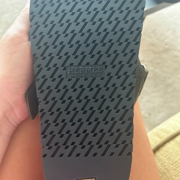 Hermes Chypres, never been worn. Mens size 41 (fits a female- size 8.5) - Picture 5 of 8